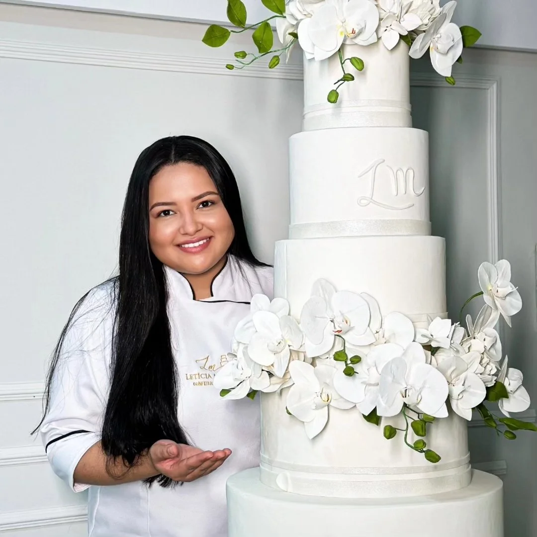 Letícia Martins BOLOS DE CASAMENTO